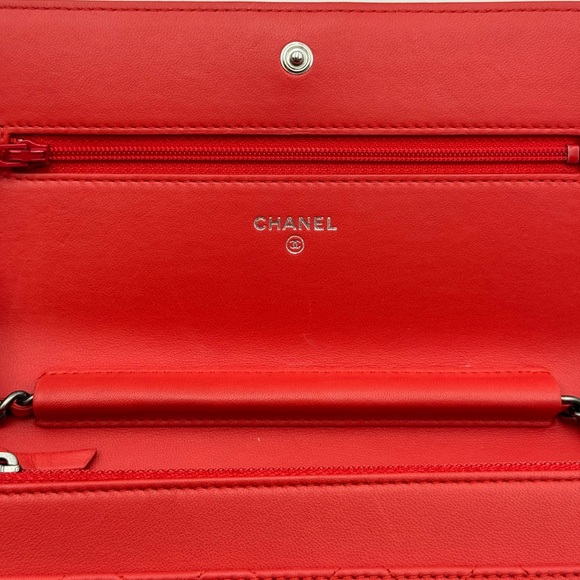 Chanel Quilted Lambskin Boy Red Wallet On Chain - Picture 16 of 17
